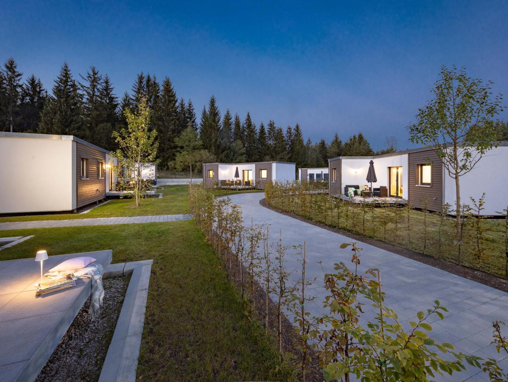 Tiny House Village Loeffingen Ngoại thất bức ảnh